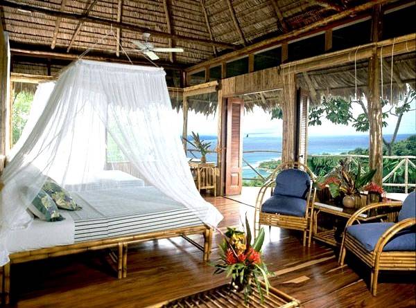 Enjoy ocean views from this beach bungalow on the Osa Peninsula 