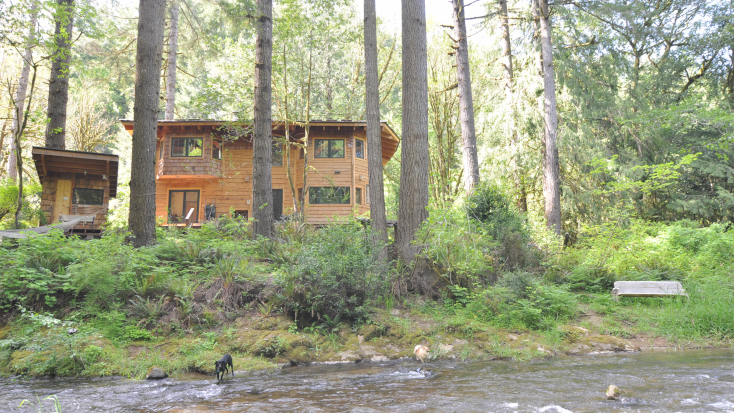 Romantic cabin rental in Oregon