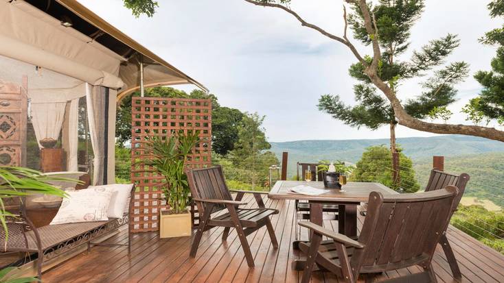 Luxury tent with private deck for a holiday in Queensland.