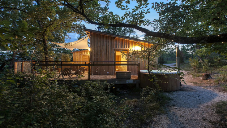 Spa Tree House Cabins in the Beautiful Province of Quercy, France, glamping hub gift card