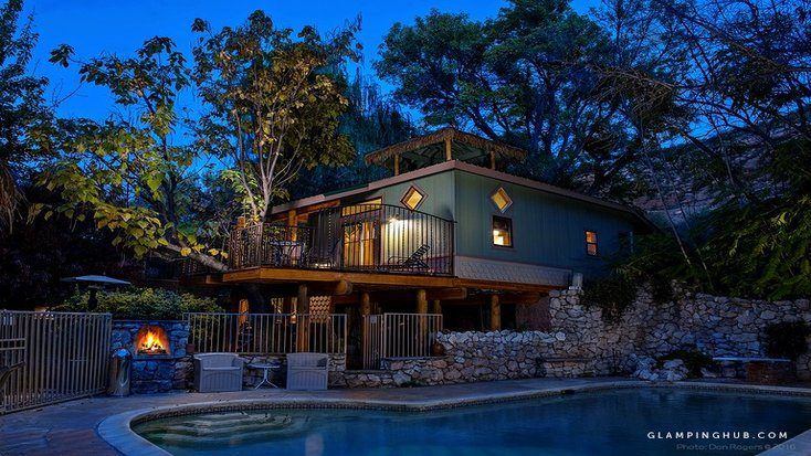 Last minute christmas gifts made easy with this luxury tree house rental in Arizona for outdoorsmen 