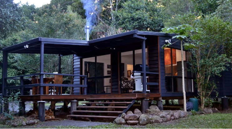 Eco-Friendly Cabin Rental at Foothills of Lamington National Park in Australia