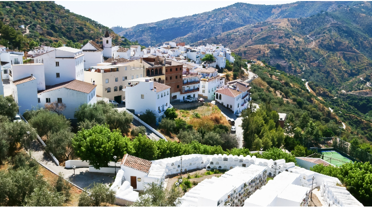 Sayalonga, Málaga. Experience the mountain and the sea. A perfect reason to visit Malaga in winter