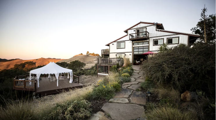 Renovated Barn Vacation Rental with 360-Degree Views near San Luis Obispo