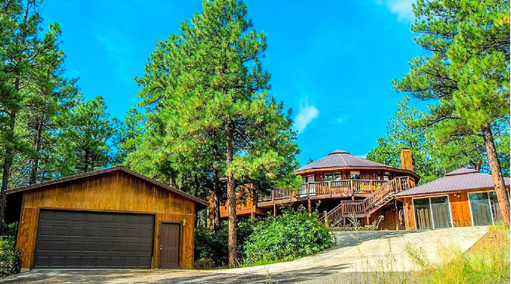 Unique Tree House-Style Cabin Rental with a Luxury Hot Tub in Pagosa Springs, Colorado