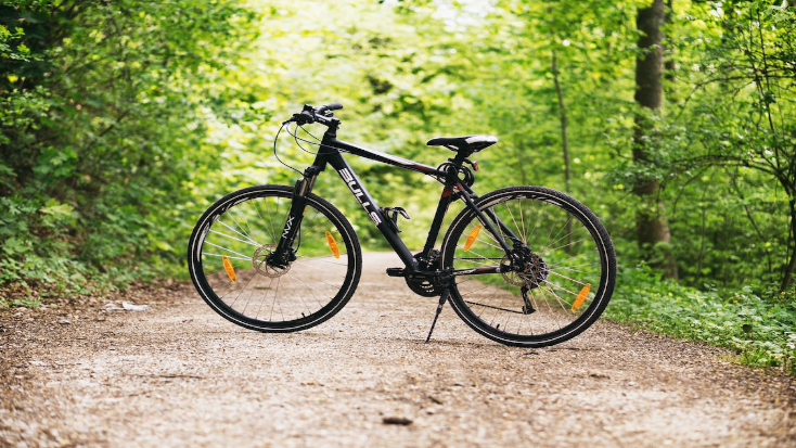 bike, female explorers