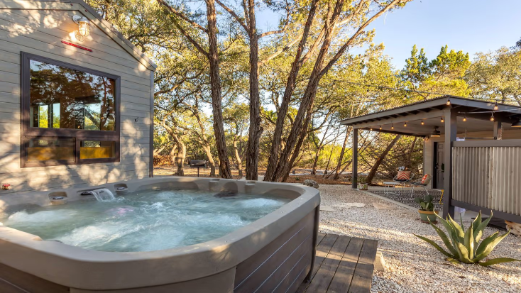 Charming Texas Tiny House with Private Hot Tub for the Best Glamping in Wimberley, gourmet glamping