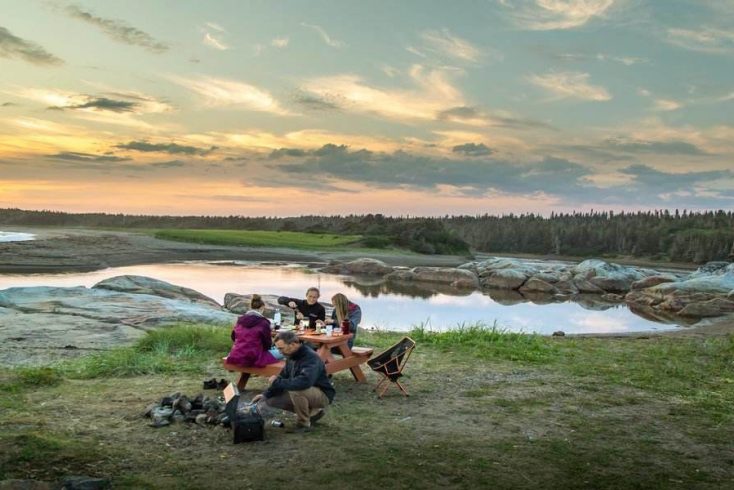 group enjoy best food for camping while glamping in the US