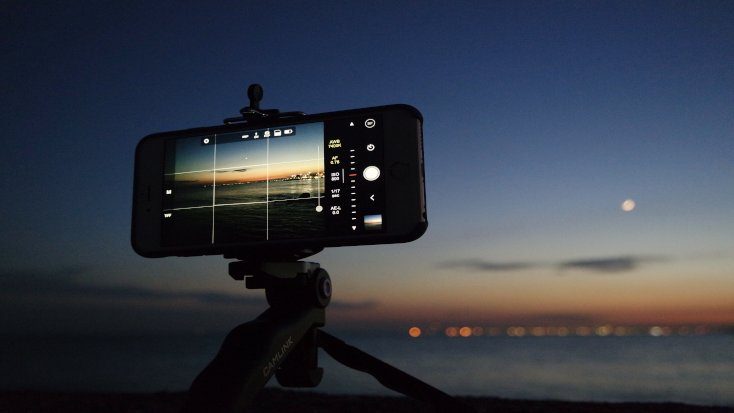 mobile phone tripod sunset image capture