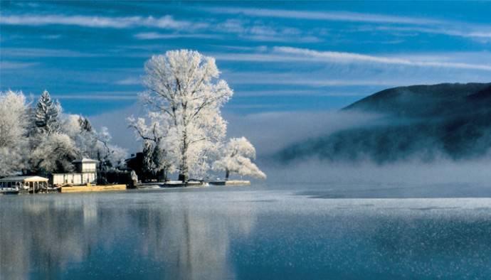 The Seven Best Christmas Vacations for Families in 2021