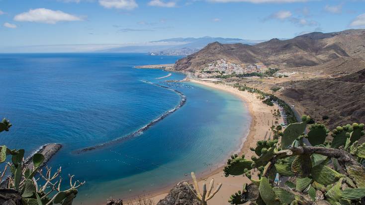 Spend Christmas in Tenerife for Christmas 2022