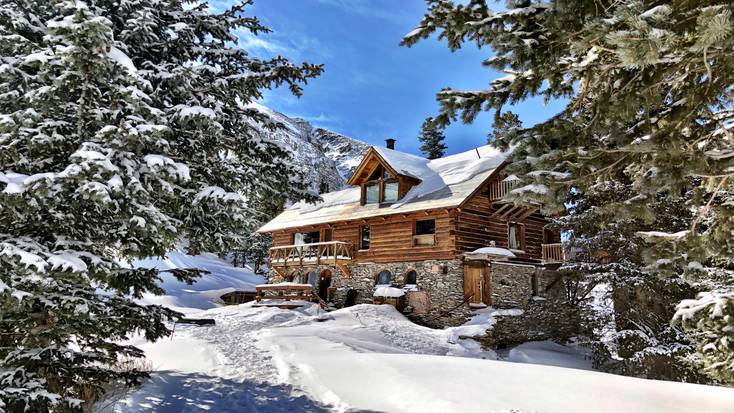 Rent this Colorado cain rental for the perfect winter vacation.