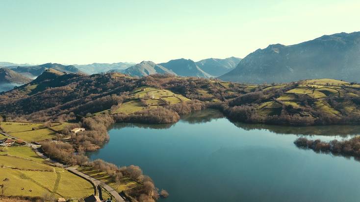 Explore the stunning mountains of Asturias, Spain