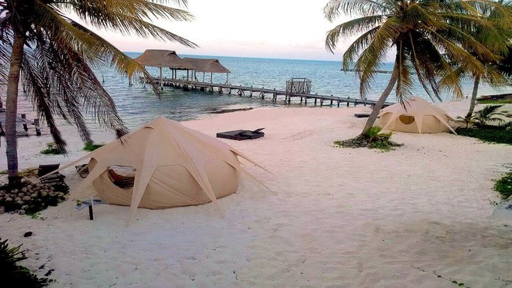 Romantic glamping on the beach for holidays in Mexico.