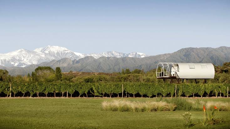 Enjoya romantic getaway in Argentina and enjoy some wine tasting