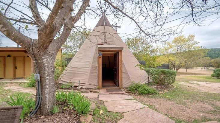 The exterior of one of the tipi rentals