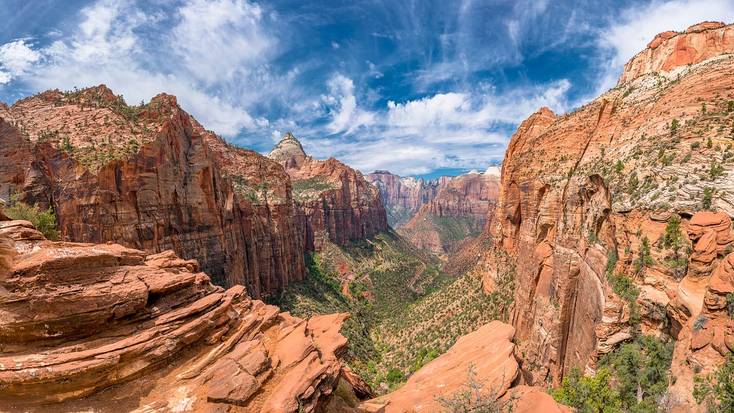 Stunning views in Zion National Park, Utah