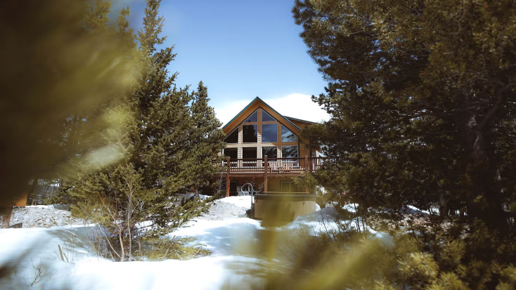 Secluded Family Cabin with a Hot Tub in the Rocky Mountains near Denver, Colorado
