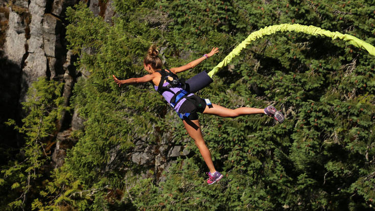 Bungee jumping near Whistler