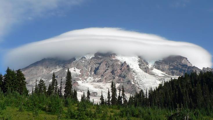 Explore Mount Rainier National Park with a summer vacation in Washington State