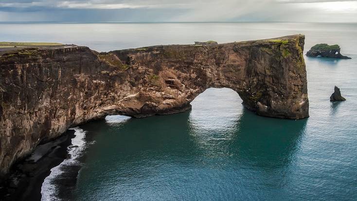 travel to iceland for dolphin watching