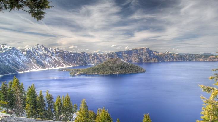 Visit Crater Lake during your West Coast vacations in 2020