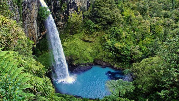 Places to visit in New Zealand include Bridal Veil Fall