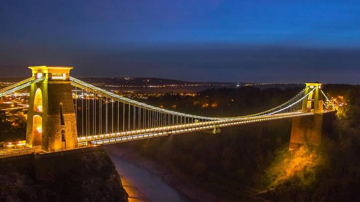 Visit the Clifton Suspension Bridge on your holidays in Bristol