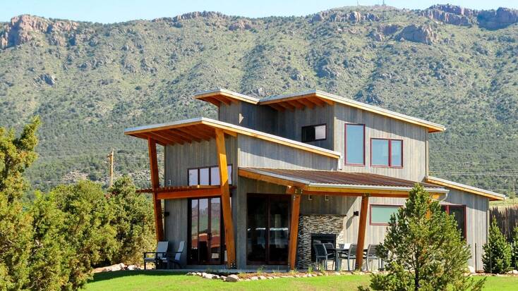 A cabin in Colorado for a meditation retreat