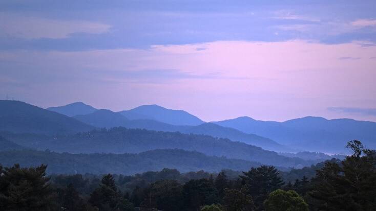 The North Carolina mountains at dusk for romantic weekend getaways for couples