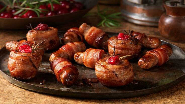 Pigs in blankets, Christmas food in England