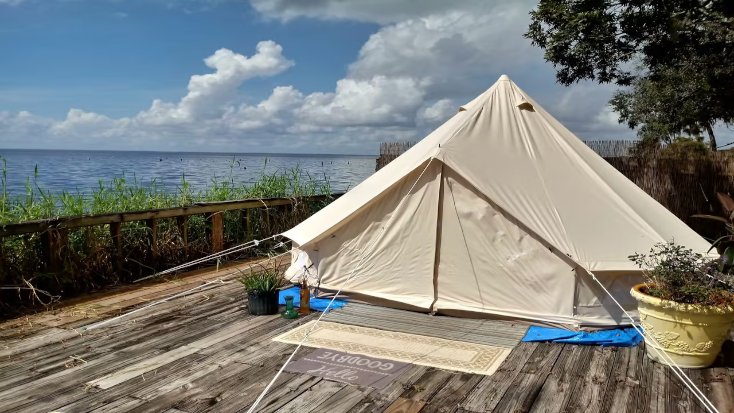 Private Waterfront Glamping Tent for a Romantic Getaway in Florida, tips for traveling with dogs