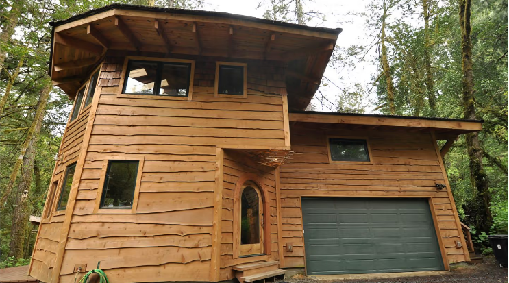 Remarkable Environmentally-Friendly Cabin in Secluded Woodlands near Pacific Ocean, Oregon