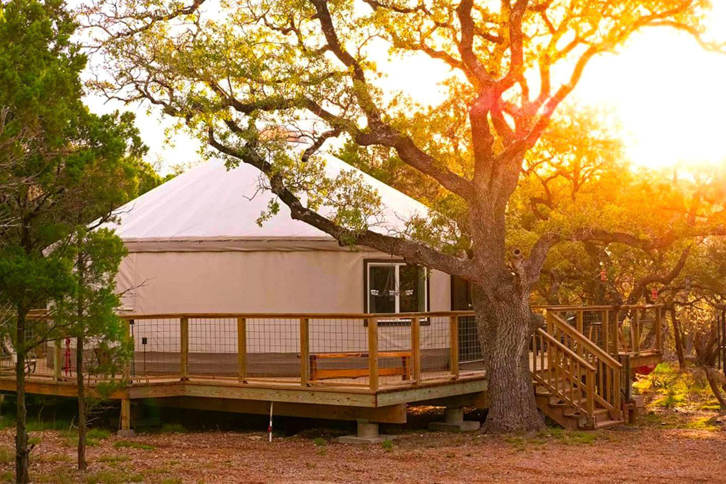 5 Glamping Sites to Visit After Seeing “Amanda and Jack Go Glamping”