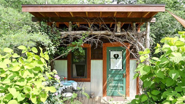 Treehouse near Asheville North Carolina