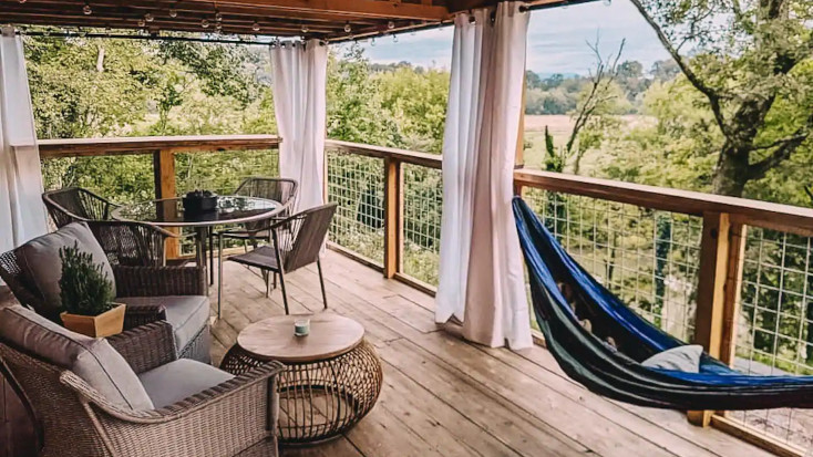 Private deck with forest views, deck chairs and hammock, Tennessee