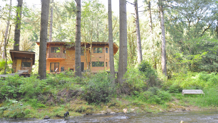 Interior of luxury Oregon cabin rentals 