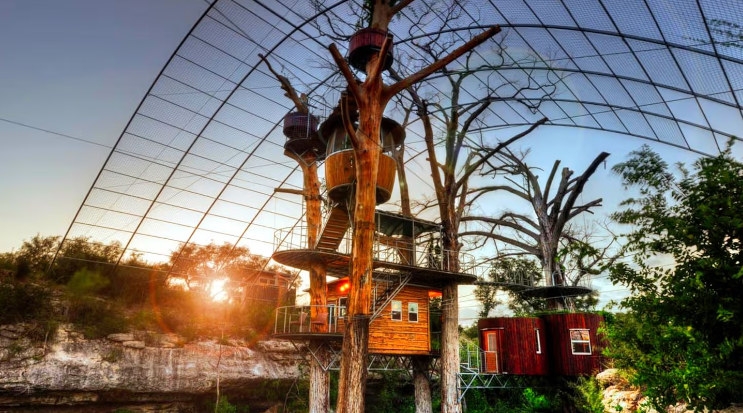 Astonishing Family-Friendly Tree House near Austin, Texas