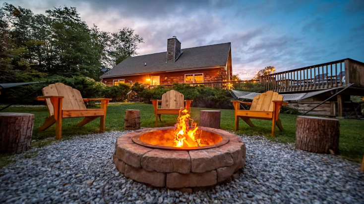 Incredible New York Cabin with a Spa and Movie Theater