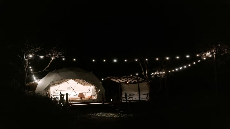 Luxury Outdoor Dome with Outdoor Bathtub, Ideal for a Big Island Camping Experience in Hawaii