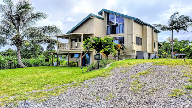 Ocean View King Rental with Breakfast Included near Akaka Falls, Hawaii, attractions Hawaii