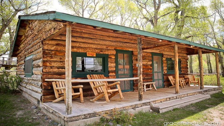 Rustic Vacation Cabin on Idyllic Dude Ranch in Dubois, Wyoming