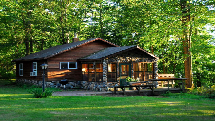 Secluded Camping Cabin near Flambeau River State Forest, Wisconsin