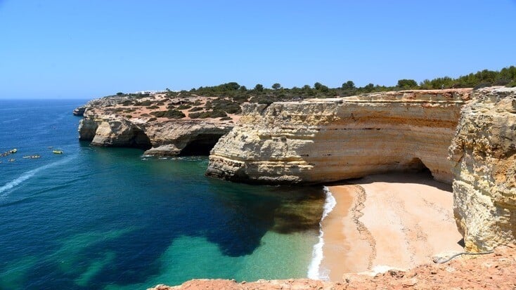 Book an epic Algarve vacation 