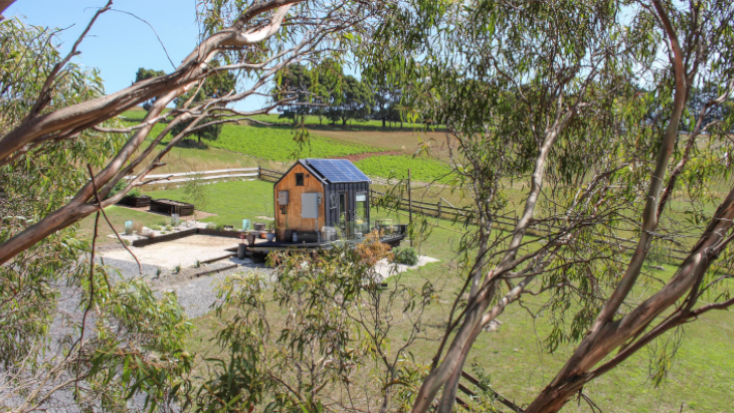 Luxury Tiny Home on Organic Farm and Vineyard in Tasmanina, Australia. 