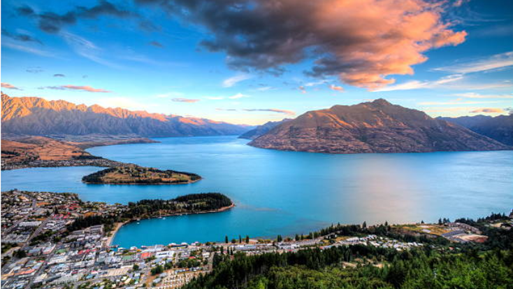 Lake Wakatipu, New Zealand