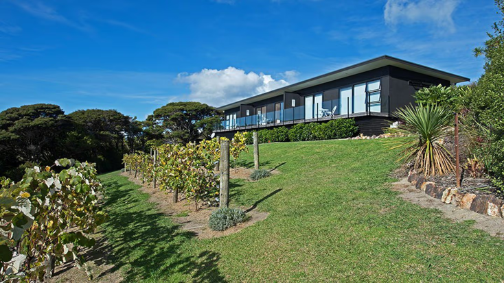 Romantic Studio Rental Getaway near Auckland, New Zealand travel guide