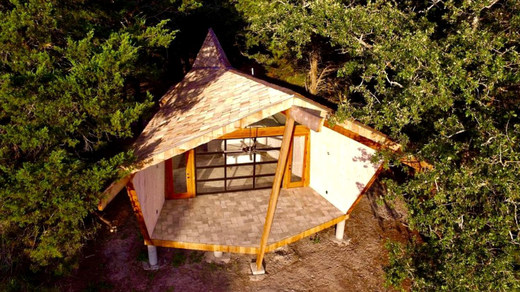 Eco-friendly cottage near Austin, Texas. 