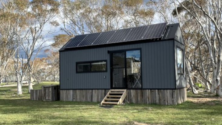 Enjoy a relaxing weekend away in this tiny home surrounded by gum trees in the Moonbah Valley, News South Wales, Australia. Glamping Hub's host of the Month for July 2022