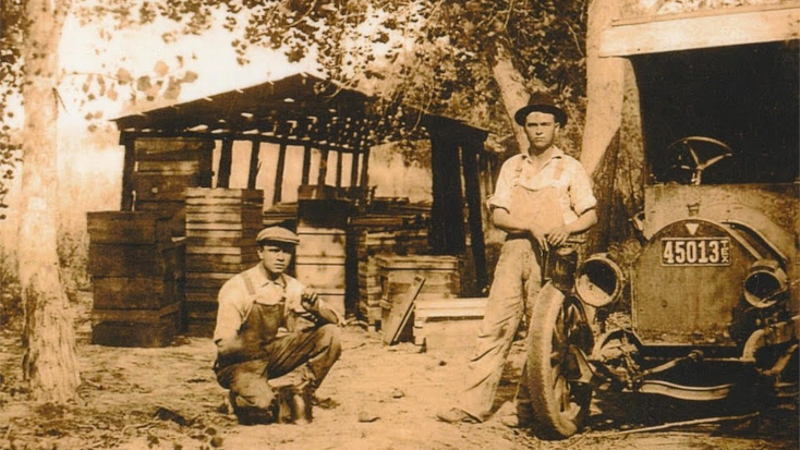 The Weaver Family making the best fresh honey in Texas since 1888